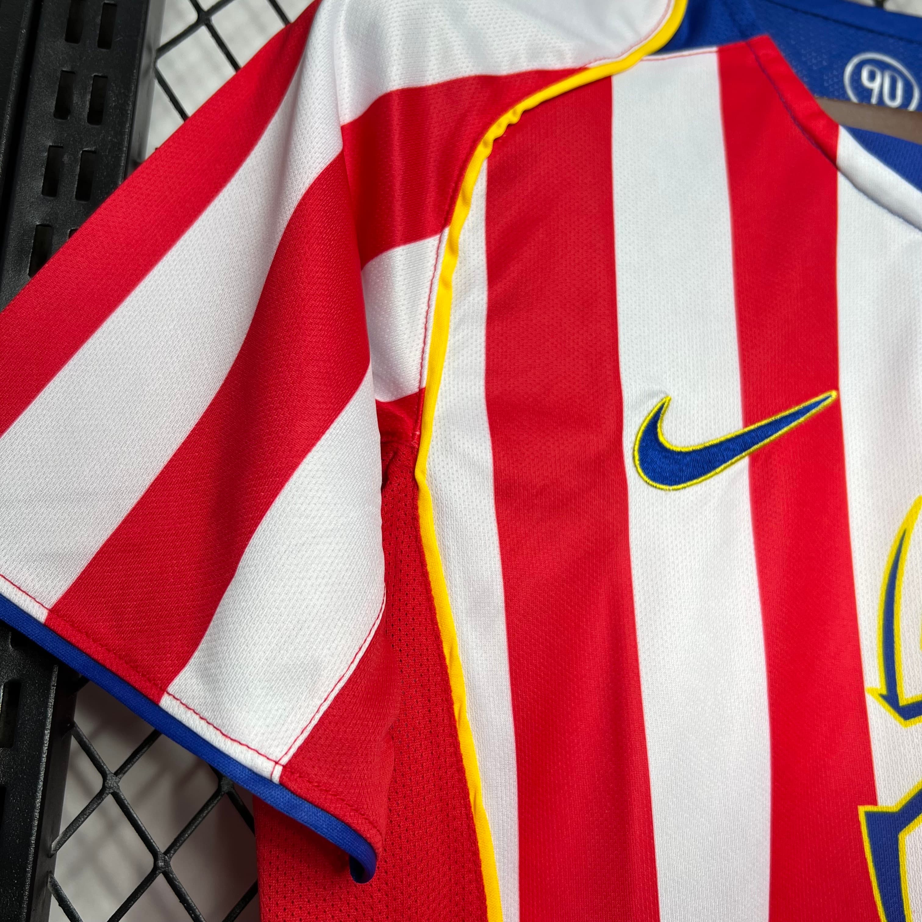 Atletico Madrid Home Kit 2004/2005